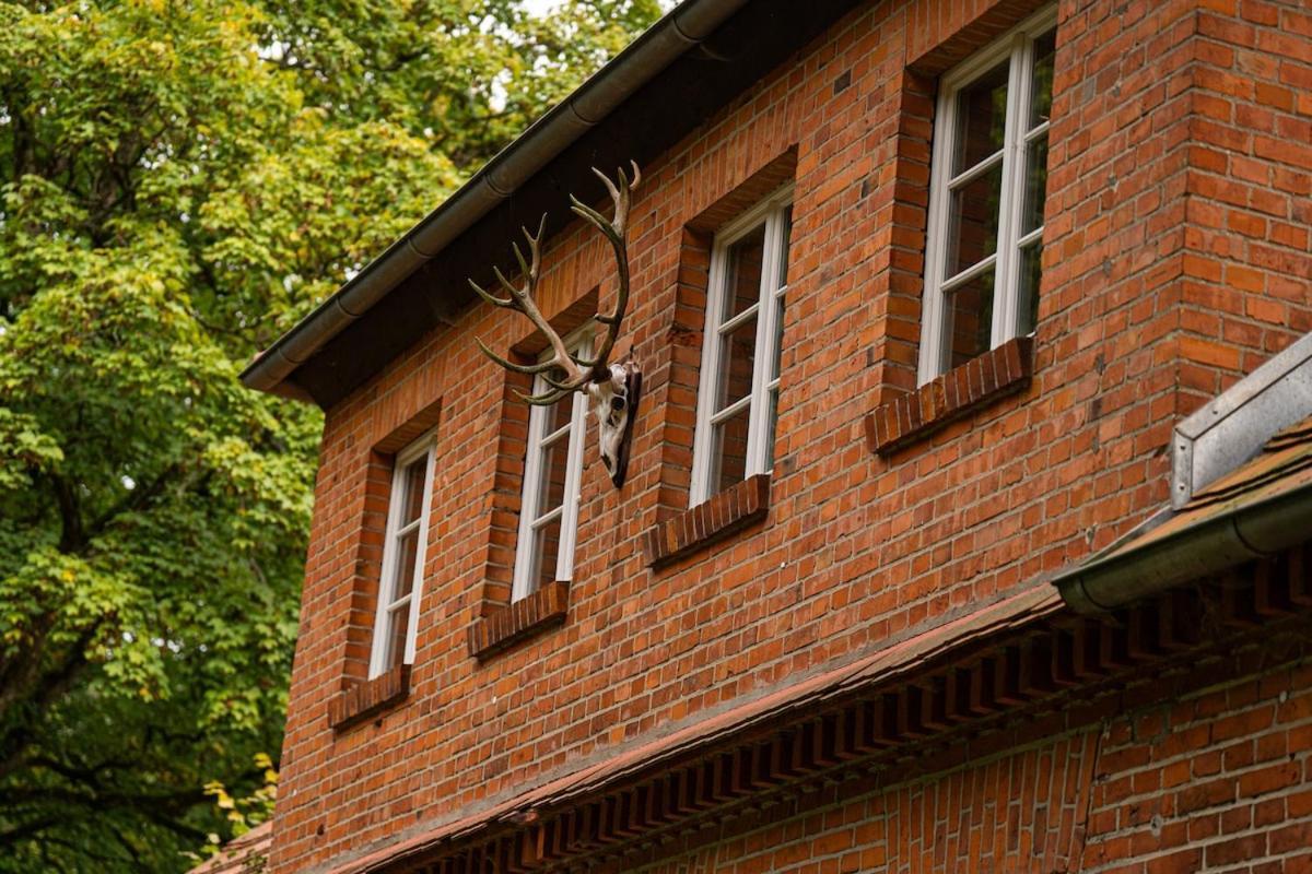 Wald- Und Seeidyll Im Historischen Forsthaus Neuruppin Luaran gambar